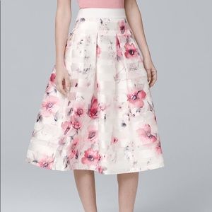 NWOT White House black market full skirt size 4